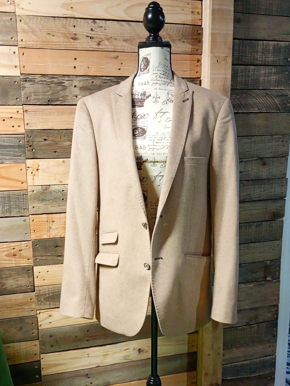 Paisley & Gray Tan Two-Button Notch Lapel Sport Coat